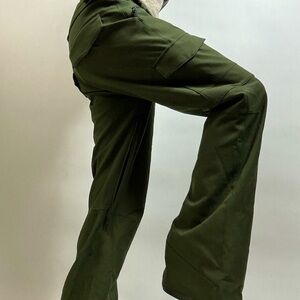 Brand New, Volcom Women Snowboard Pants- Size Small, Green, Baggy Fit Snow Pants